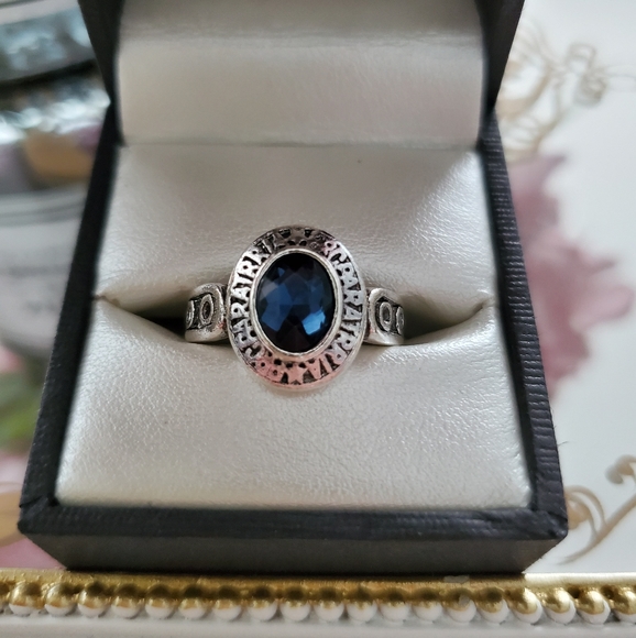 💎Gorgeous Delicate sapphire glass stone ring - Picture 2 of 4